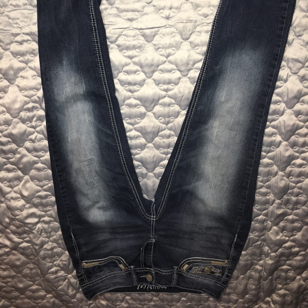 Maurices jeans